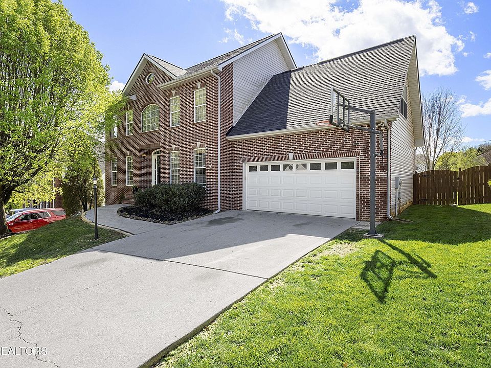 1st image of 721 Baldwin Station Ln