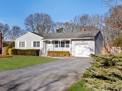 35 Kilroy Drive, Mastic, NY, 11950