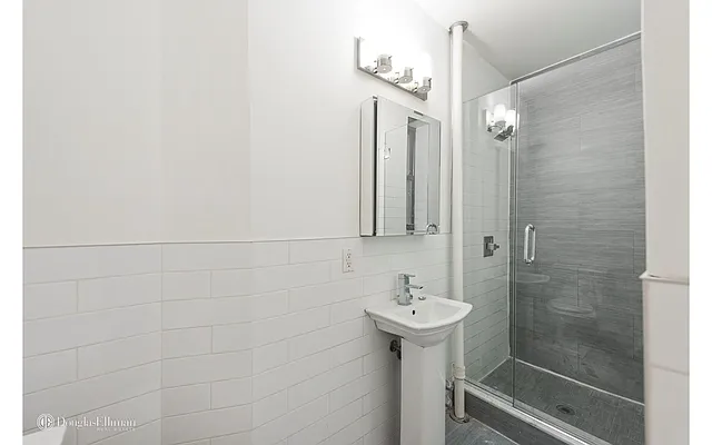 Rented by Douglas Elliman | media 17