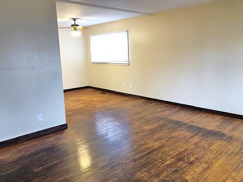 3rd image of 1116 Highmont Dr
