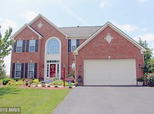253 Oakmont Dr, Charles Town, WV 25414