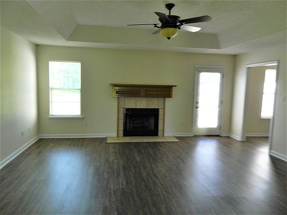 3rd image of 3701 Kendall Ct