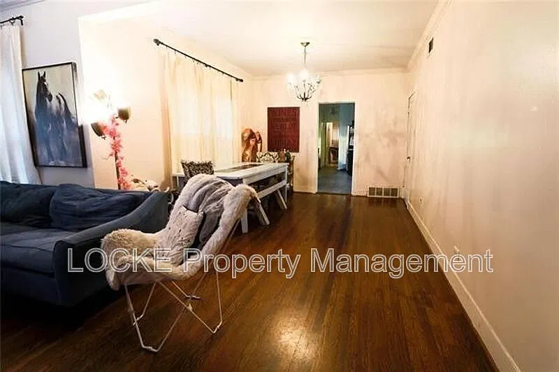 3 bed, 2.0 bath, 1858 sqft, $2,935 — Photo 4