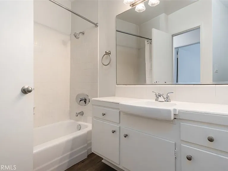 4653 Fulton Ave #4 — Photo 13