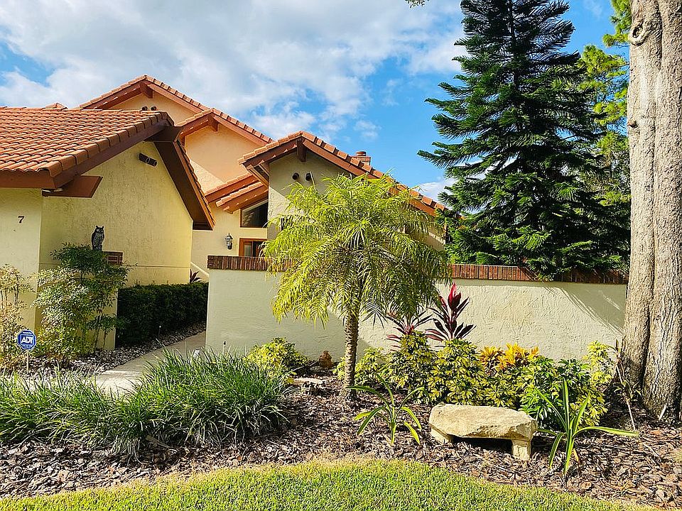 1st image of 7 Village Cir