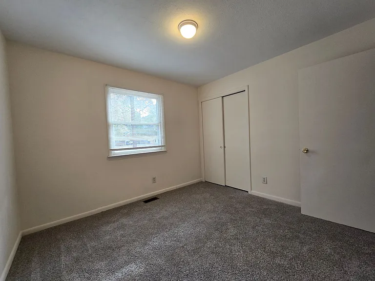 7514 Telfair Dr — Photo 8