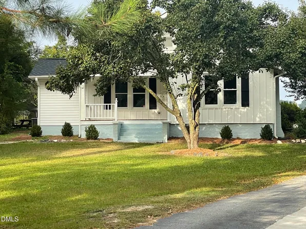 434 S Raleigh St, Angier, NC 27501