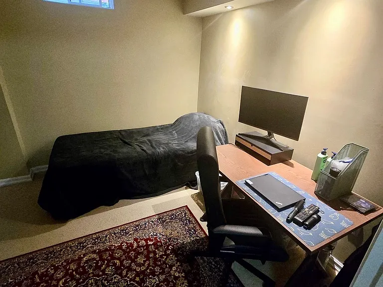 239 Banbrooke Cres #BASEMENT — Photo 8