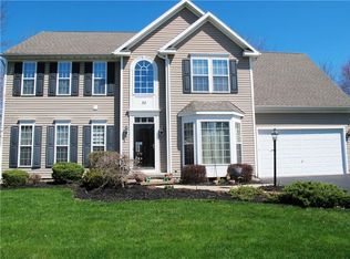 30 Wyndshire Ln, Rochester, NY 14626