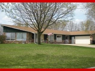 403 Brewster Dr, Lake Mills, WI 53551