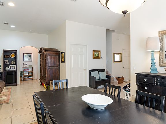 5th image of 2783 Canoe Ln