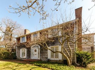 1555 Hawthorne Ln, Highland Park, IL 60035