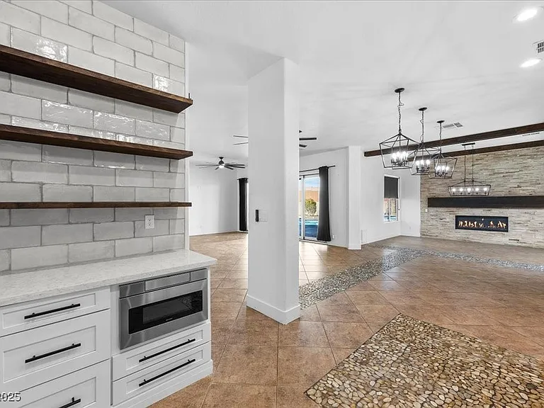 6332 Peggotty Ave — Photo 14