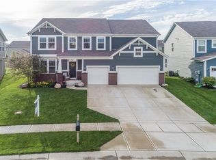 15746 Chapel Park Dr E, Noblesville, IN 46060