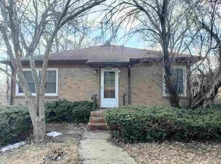 2410 38th St, Rock Island, IL