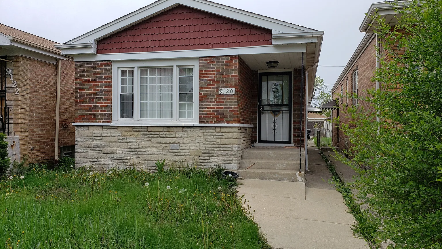 9120 S Normal Ave photo 1