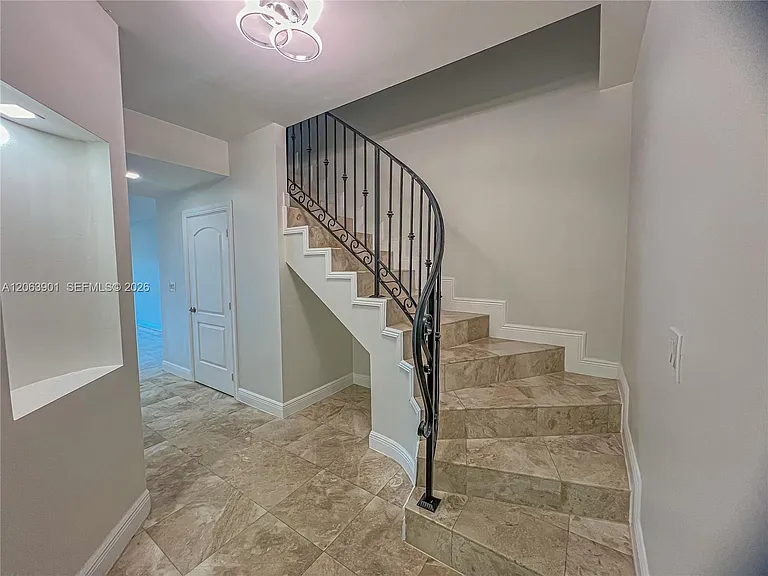 3850 NE 168th St — Photo 32