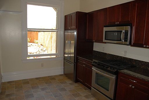 3rd image of 2617 Laguna St APT 2