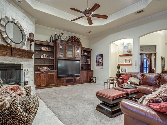 5th image of 2029 Bantry Dr