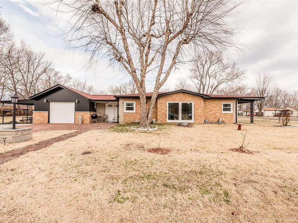 1st image of 205 Maywood Dr