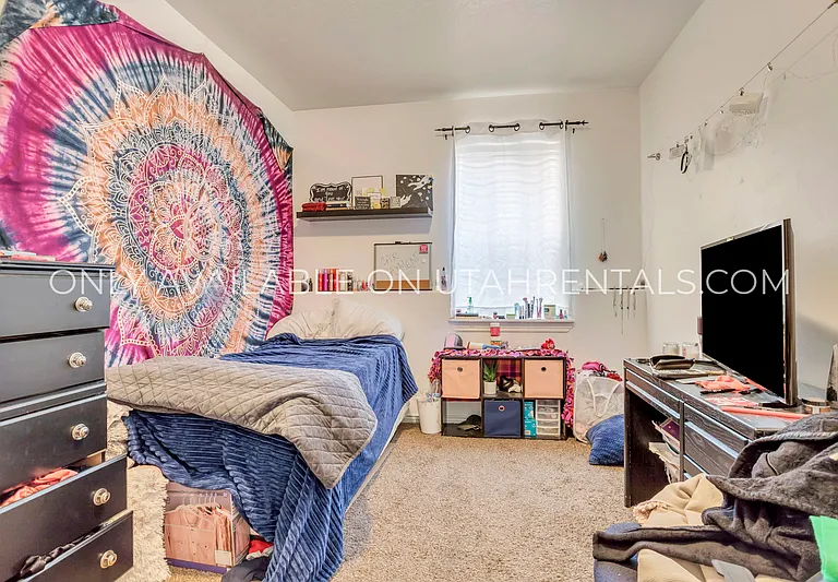 455 Belmont Pl #164-2 — Photo 16