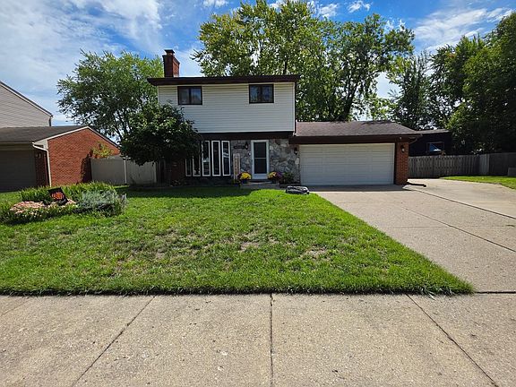 3rd image of 43327 Ryer Ct