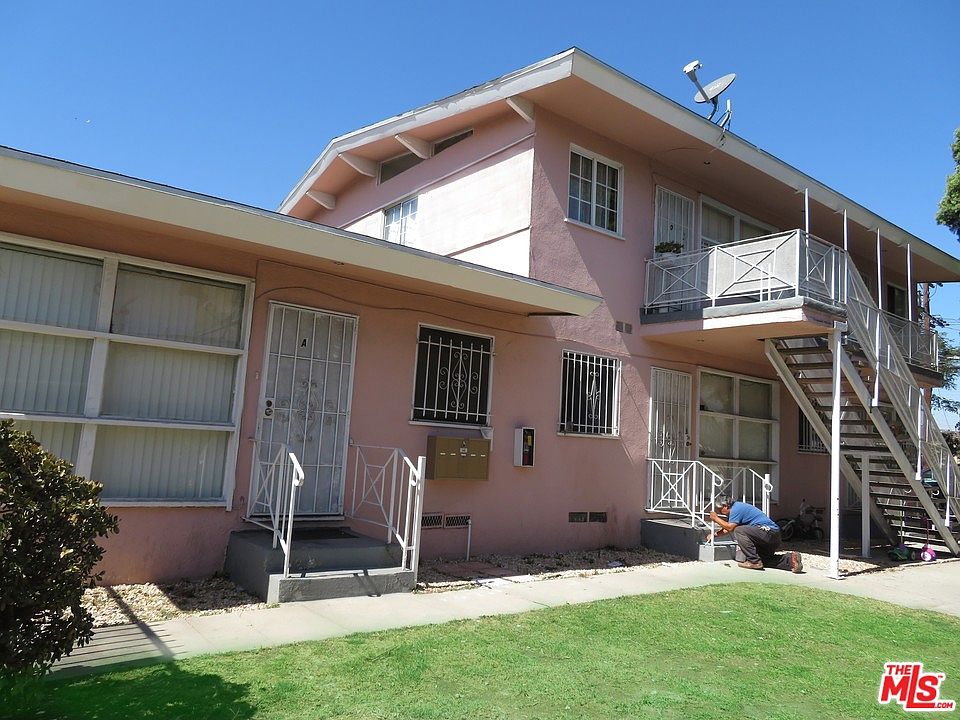 1st image of 647 W Century Blvd