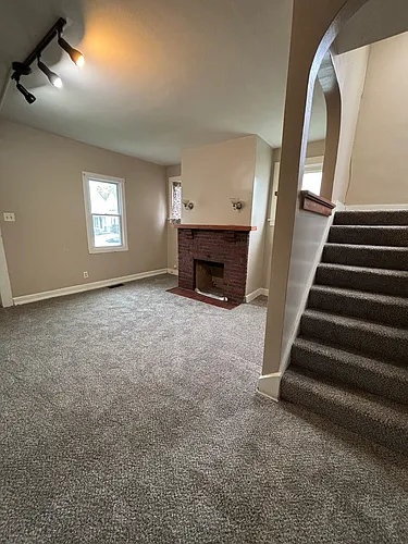 904 Park Ave Photo 1