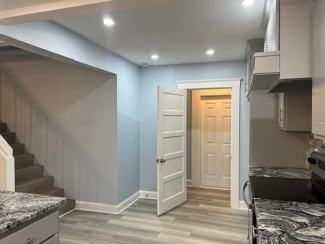 301 Rogers Ave N — Photo 4