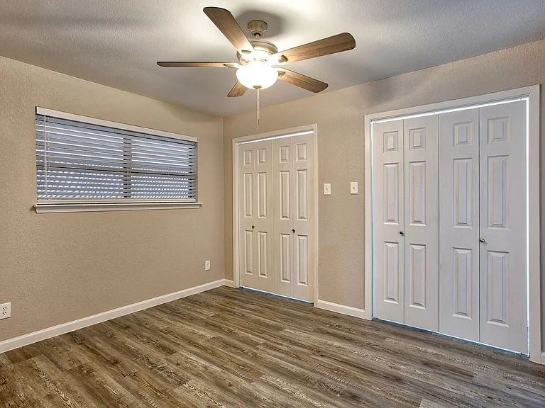 Athens Townhomes — Photo 16