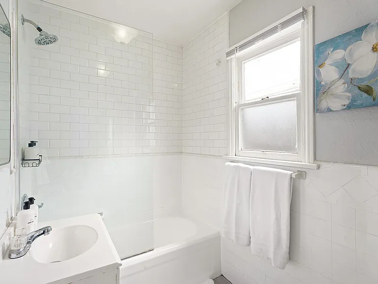 619 W Kelso St — Photo 11