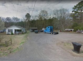 203 W Lake Dr, Gadsden, AL 35901