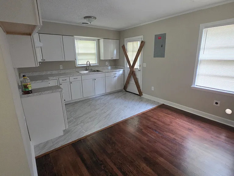 923 Tampa Ave — Photo 7