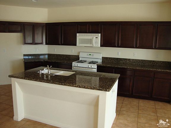 5th image of 64229 Eagle Mountain Ave