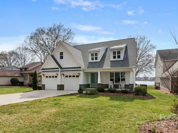 20601 Island Forest Dr, Cornelius, NC 28031