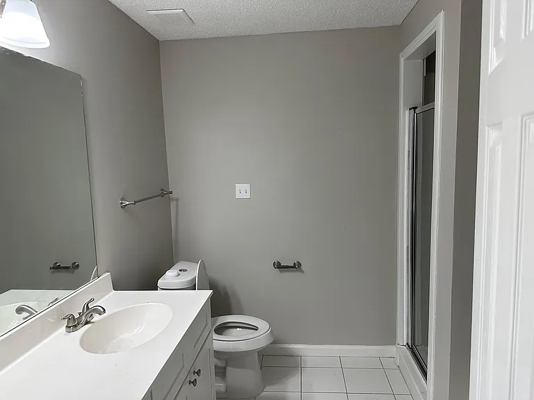 105 Winding Creek Dr — Photo 8