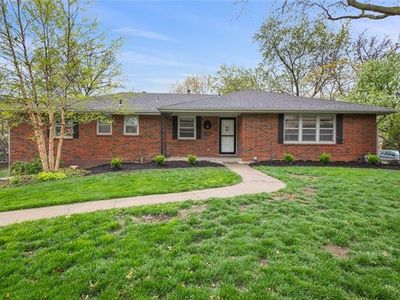 6530 NW Sweetbriar Ln, Kansas City, MO, 64151