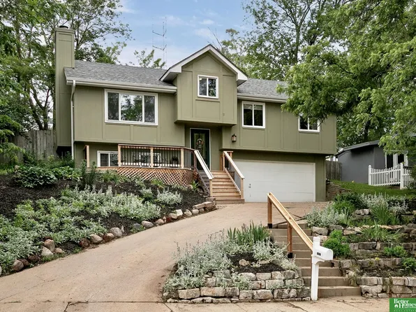 1708 Farrell Dr, Bellevue, NE 68005