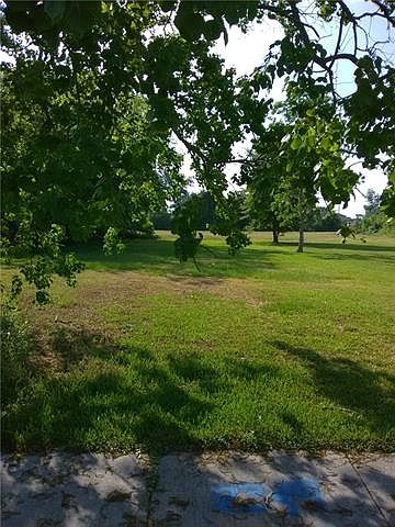 1st image of 2349 Plaza Dr