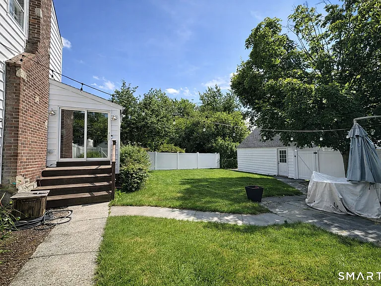 10 Ludlow Mnr — Photo 14