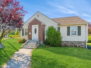 1 Pioneer Rd, Worcester, MA 01604