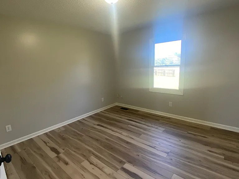 4417 E Clayton Ct — Photo 16