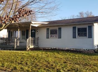 949 Eugenia Dr, Mason, MI 48854