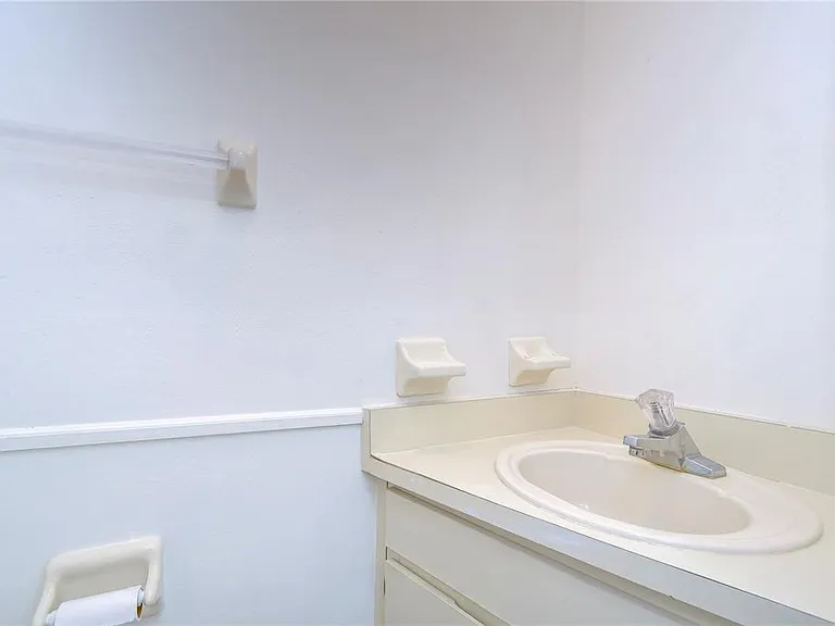 13937 Fletchers Mill Dr — Photo 15