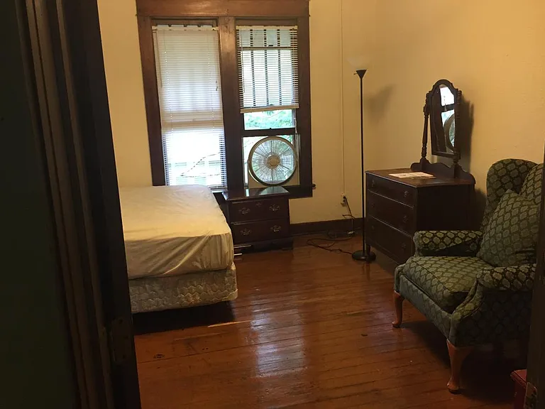 Room#23 at 421
