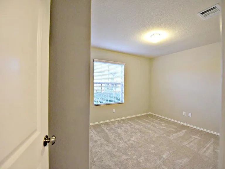 Guest bedroom 1