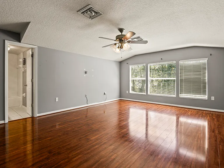 Upper level - possible private 5th (or 6th!) bedroom or alternate location for office with sky views Great for 2 who work at home and need separate offices - private bath wired for tv access