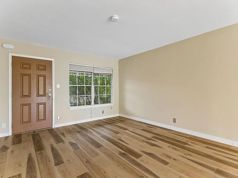 7801 Shoal Creek Blvd #224 — Photo 15
