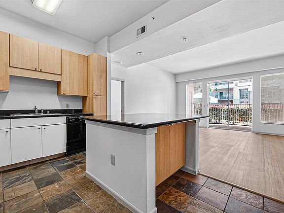 4th image of 3505 Sage Rd Unit 115