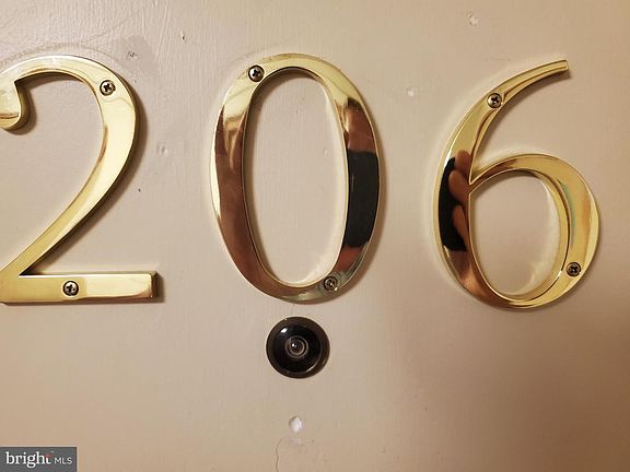 2nd image of 206 Deer Run